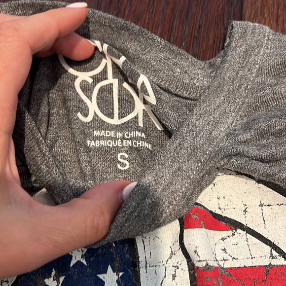 Chaser top - Picture 2 of 2